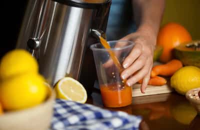 Juicing: Good or Bad? Health Benefits and Risks Explained