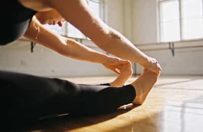 Stretch Therapy: Benefits, Risks, and How It Works