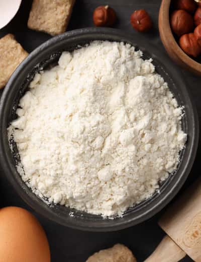 Keto Flour: 8 Keto-Friendly Flours and How to Use Them