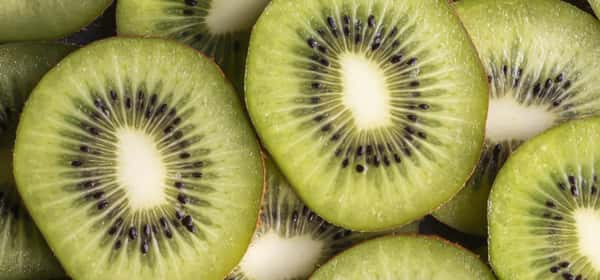 Health Benefits of Kiwis: Nutritional Value and Uses